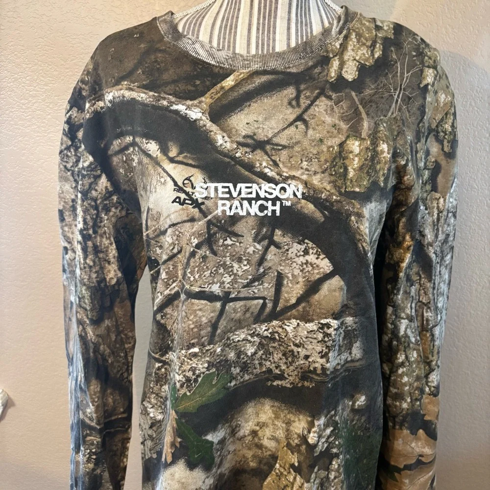 NEW Stevenson Ranch Tee Med Camo Long Slv Brown/Green Unisex Realtree APX Cotton - Picture 3 of 16